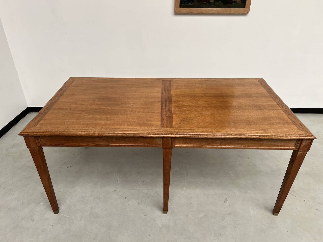 Small old oak farm table with 6 legs