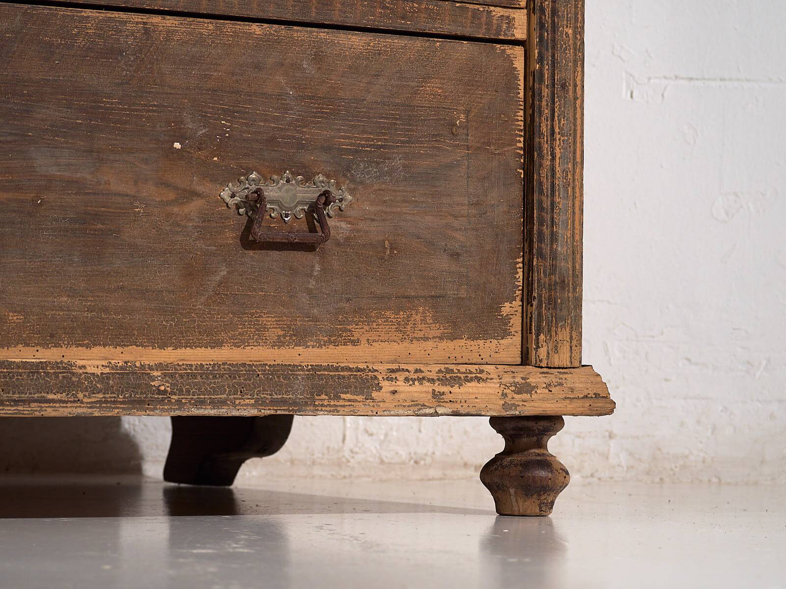 Antique patinated chest of drawers (c.1920) #43