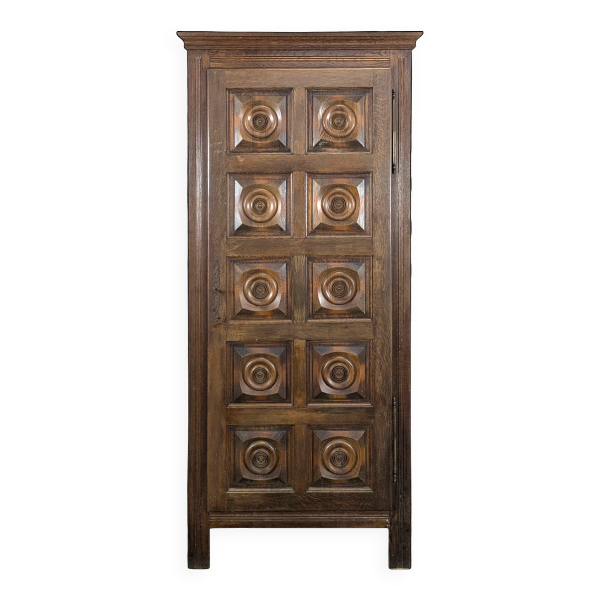 Brutalist bonnetière in the spirit of Dudouyt.