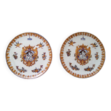 2 identical decorative plates in Gien earthenware, Renaissance decor