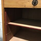 Vintage curtain-shaped binder in light honey-coloured oak