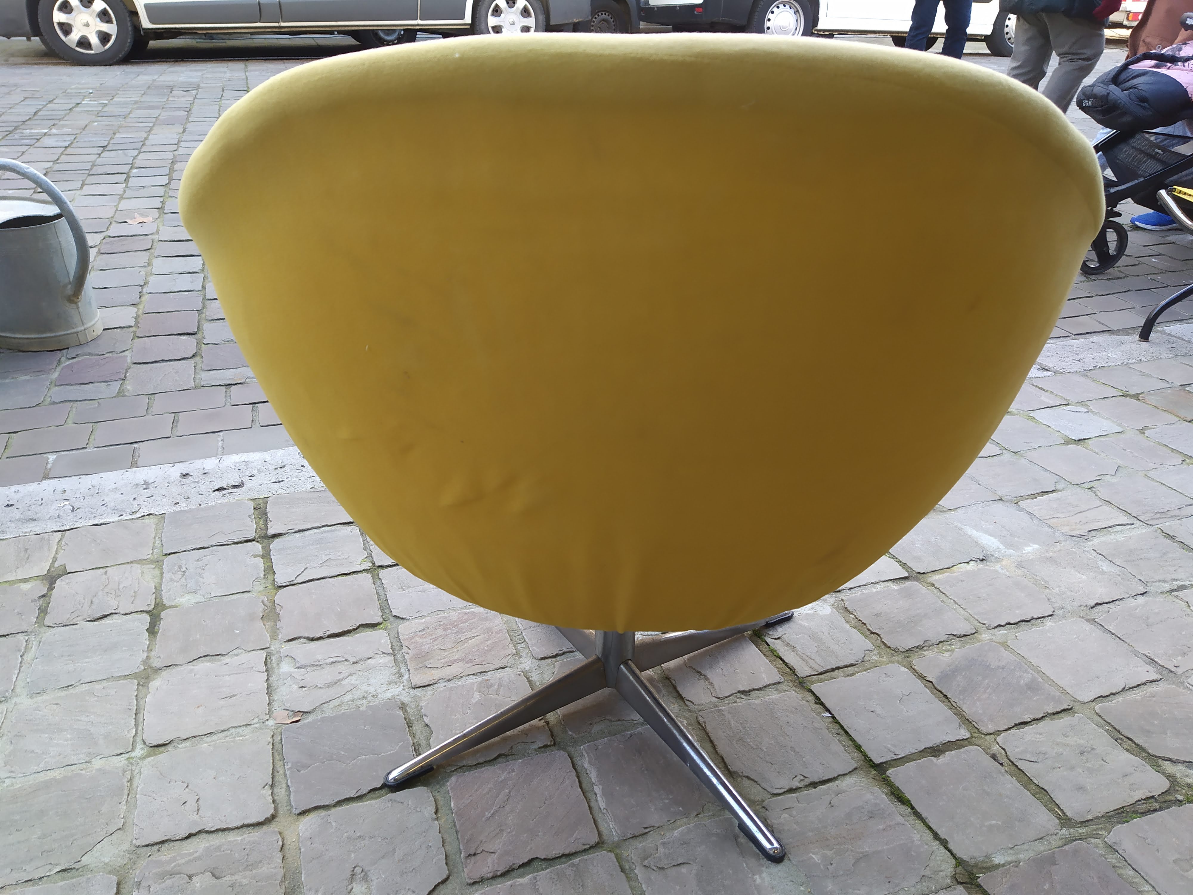 60s design swivel shell chair