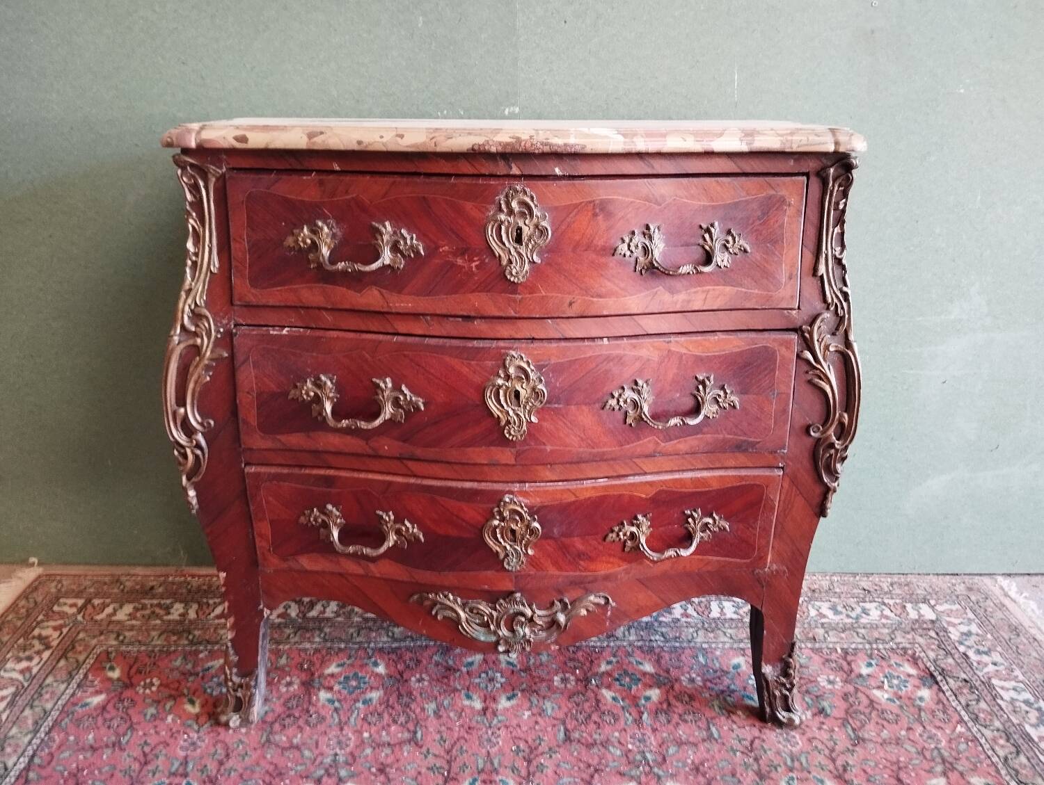Louis XV style marquetry chest of drawers