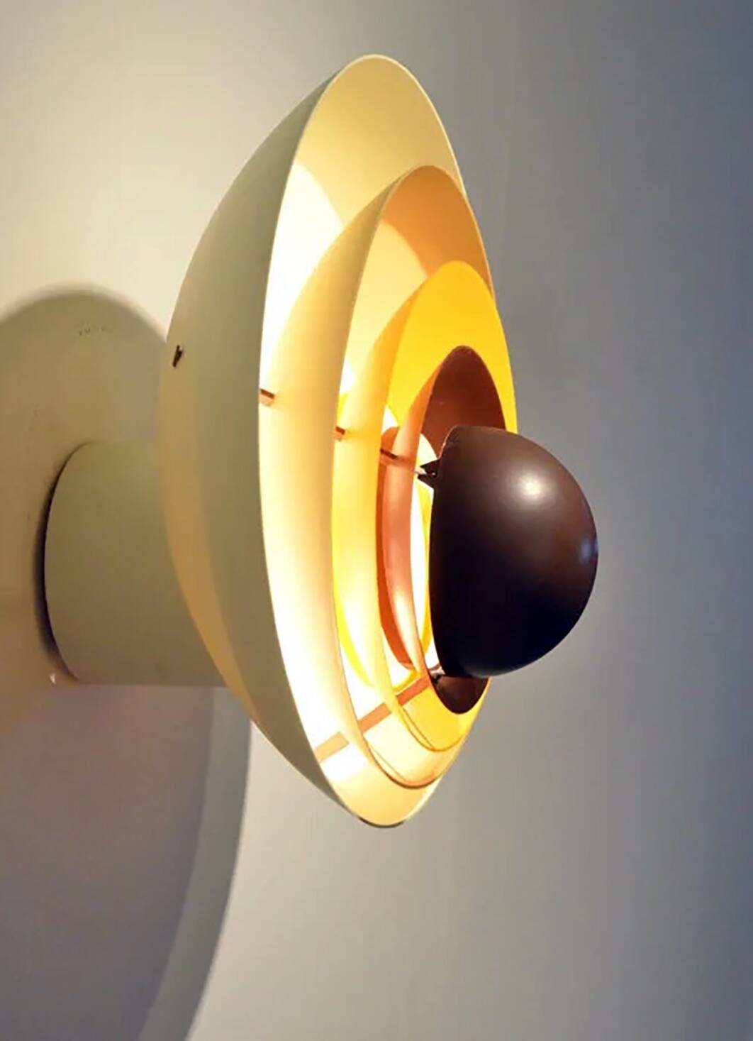 Pair of Ondine wall lights, New Age, 1970 Mazda