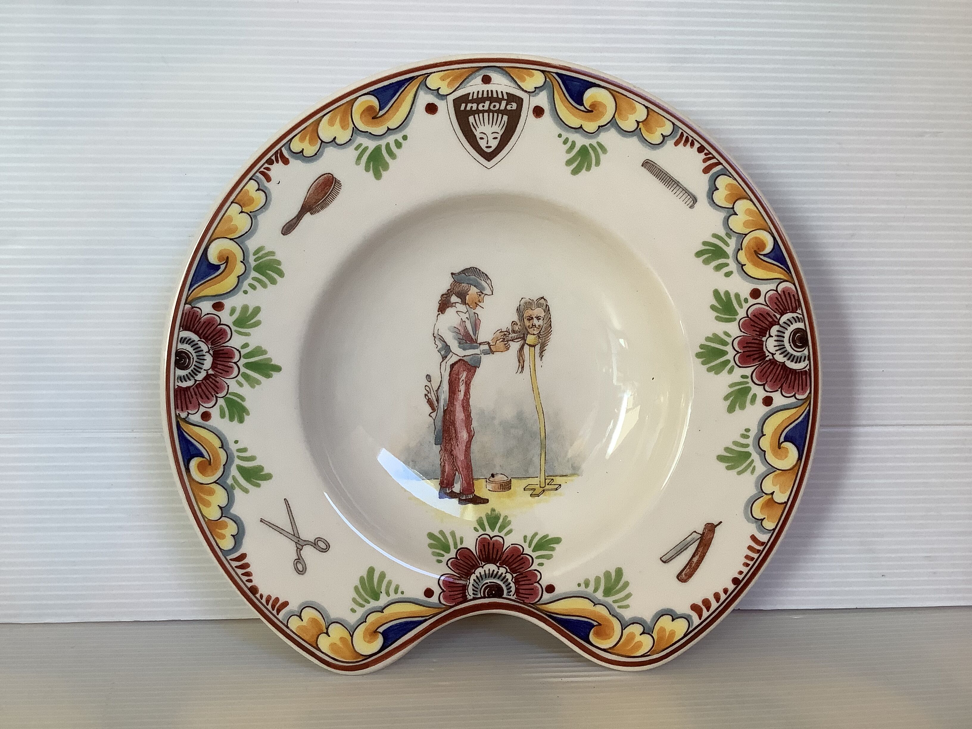 Royal Delft Holland barber shaving dish