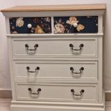 Commode fleurie