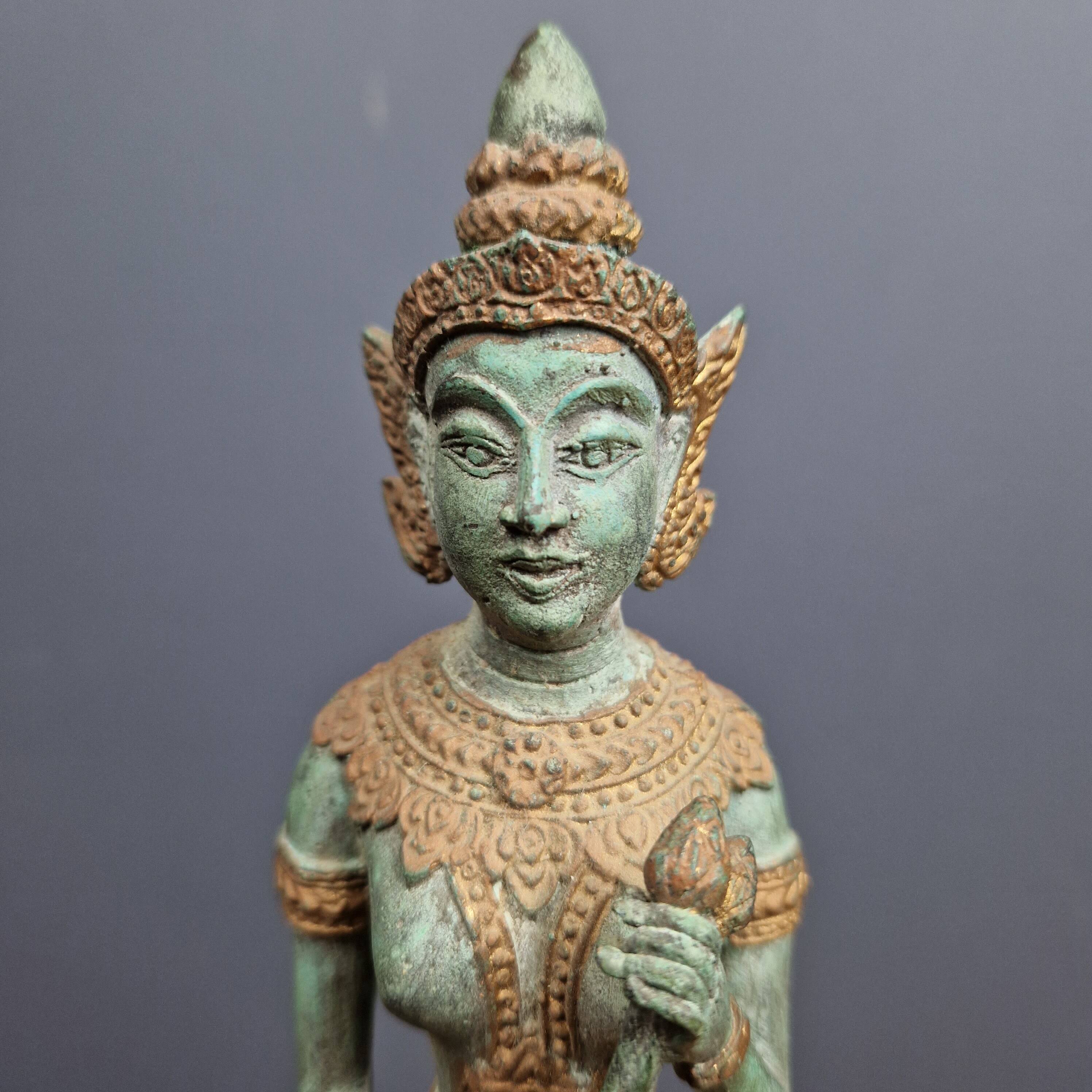 Ancient bronze sculpture divinity Apsara India 20th Hindu goddess statue