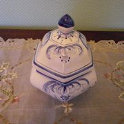 Hexagonal candy in earthenware 1970