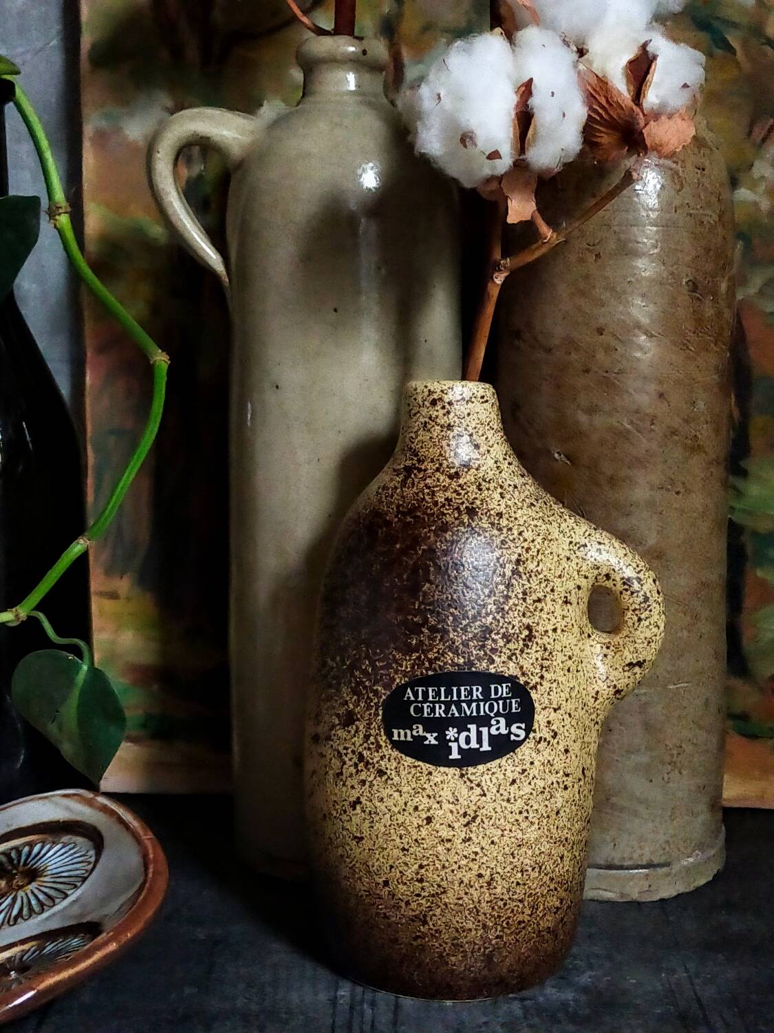 Single-flower vase, ceramic bottle by Max Idlas