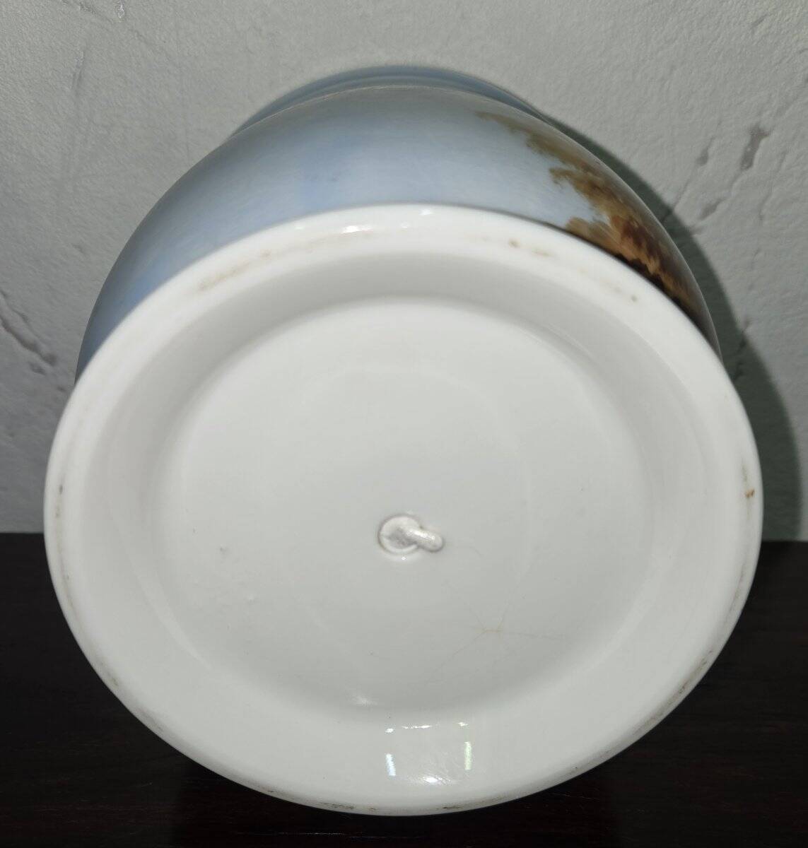 Cache-pot / antique decorative pot – deer décor – porcelain from Paris - H 16 cm