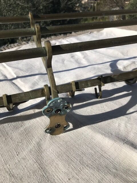 Porte manteaux chapeaux laiton