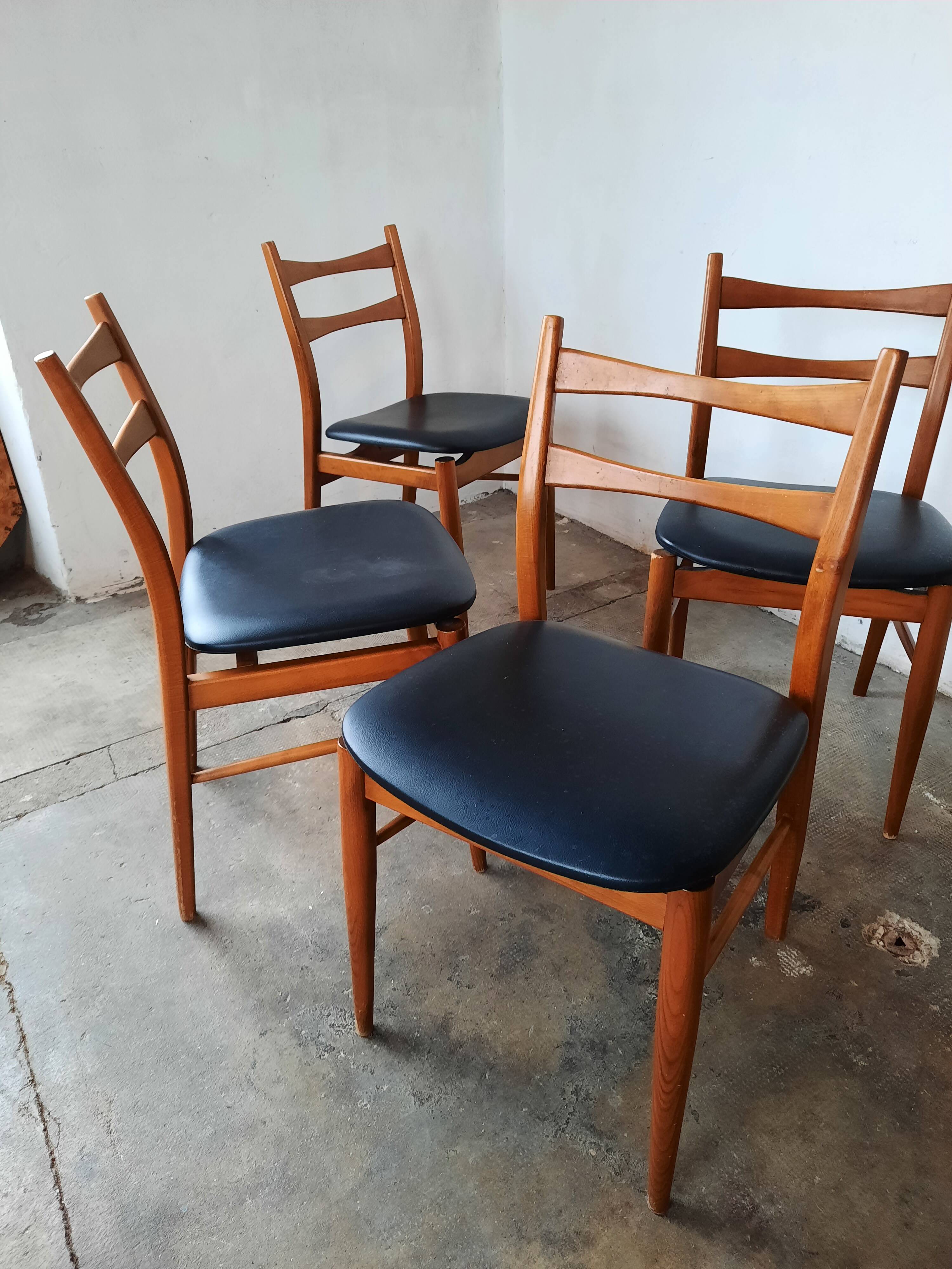 Set of 4 vintage Scandinavian chairs with Skaï seat