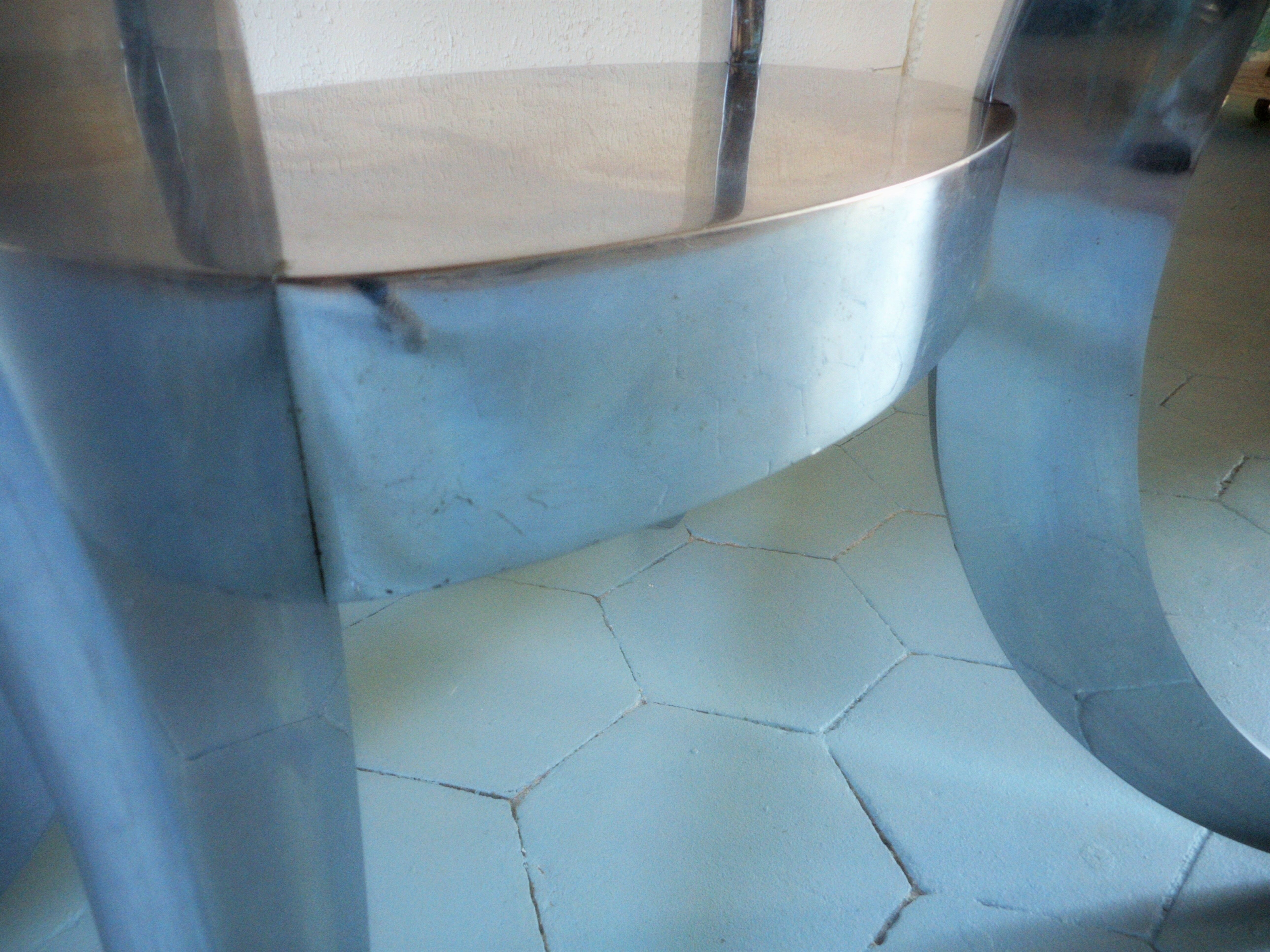 Table en verre fumé
