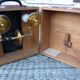 Old instrument box kV 0-25 / R33 porcelain-insulators
