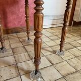Folding round wooden table