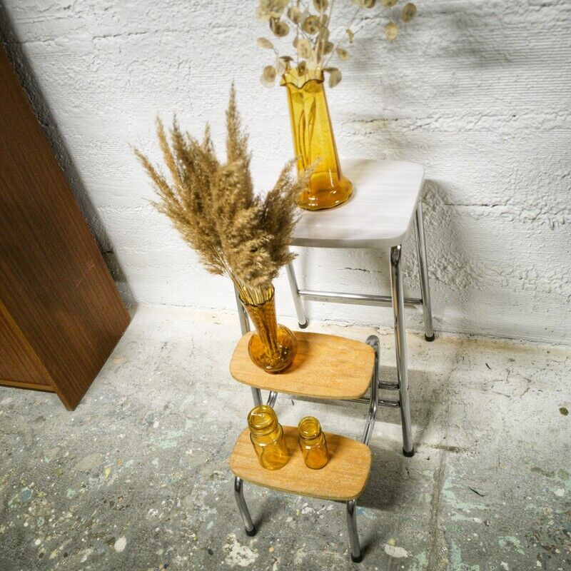 Vintage stepladder walks