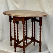 Oak wood table dimension: height -72cm- width -89cm- depth -31.5 to 89cm-