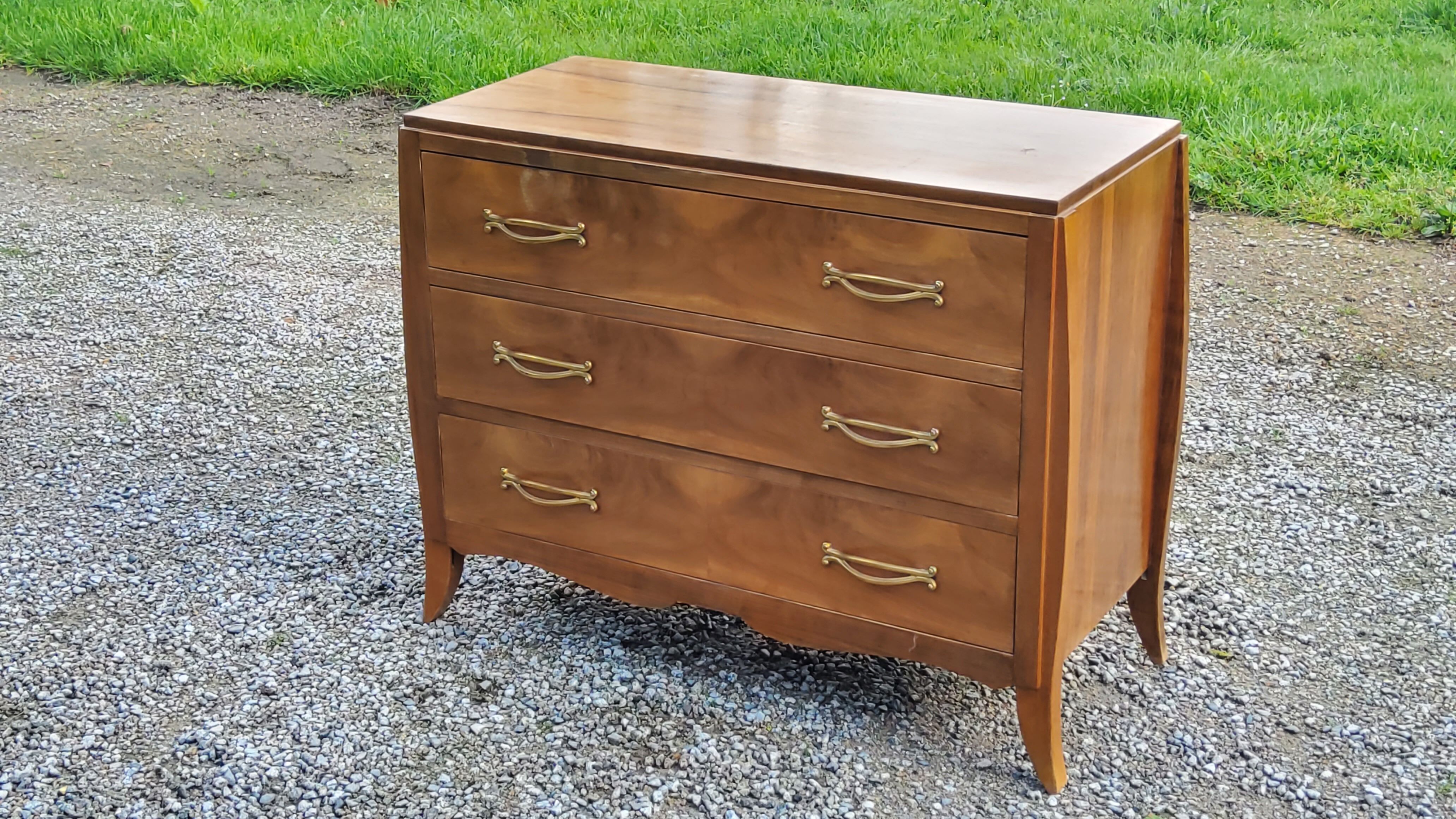 Chest of drawers from the 40s/50s in golden blond walnut 3 drawers feet compass
