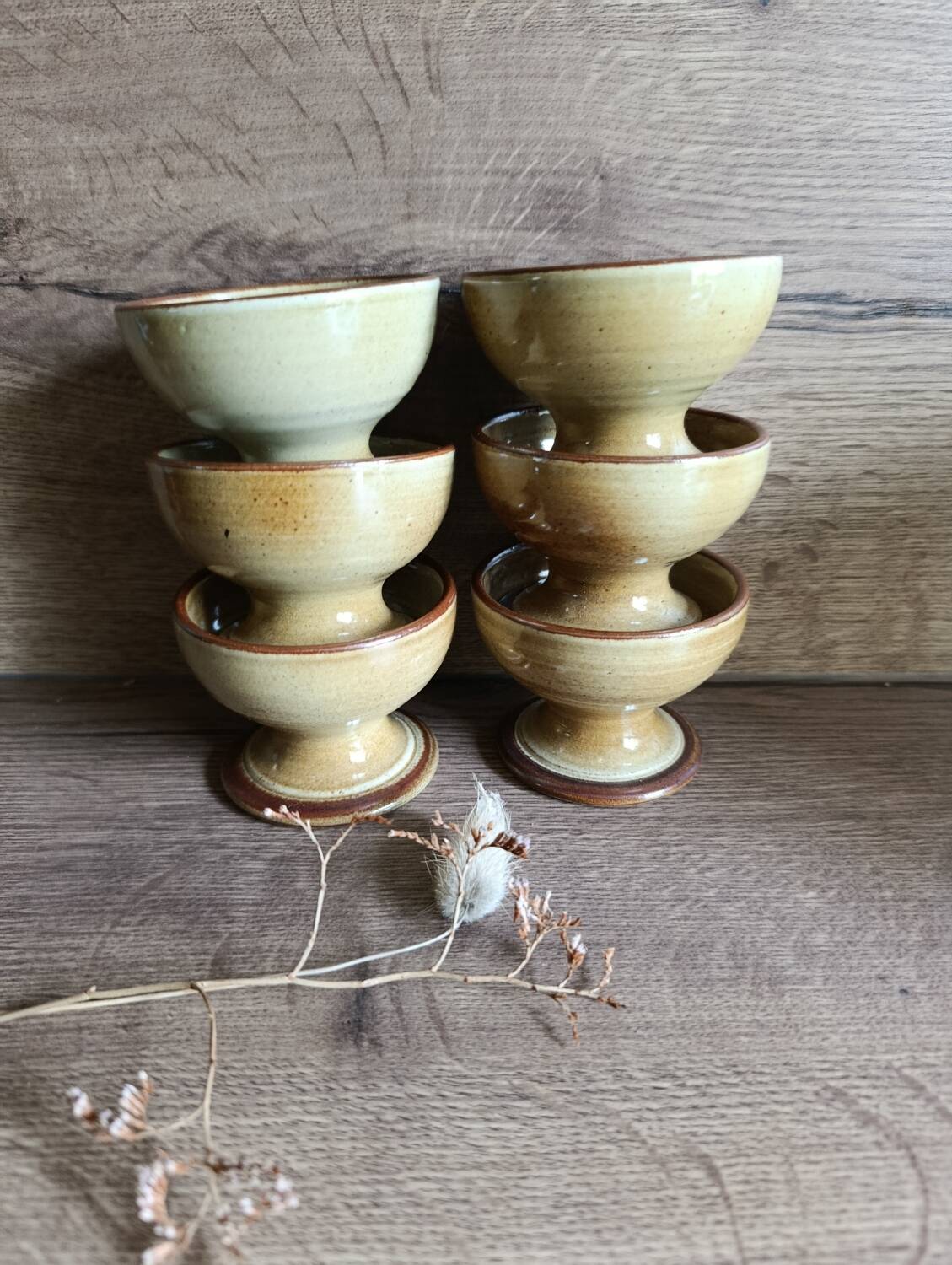6 footed bowls in glazed honey stoneware, Atelier Saint Simon, vintage