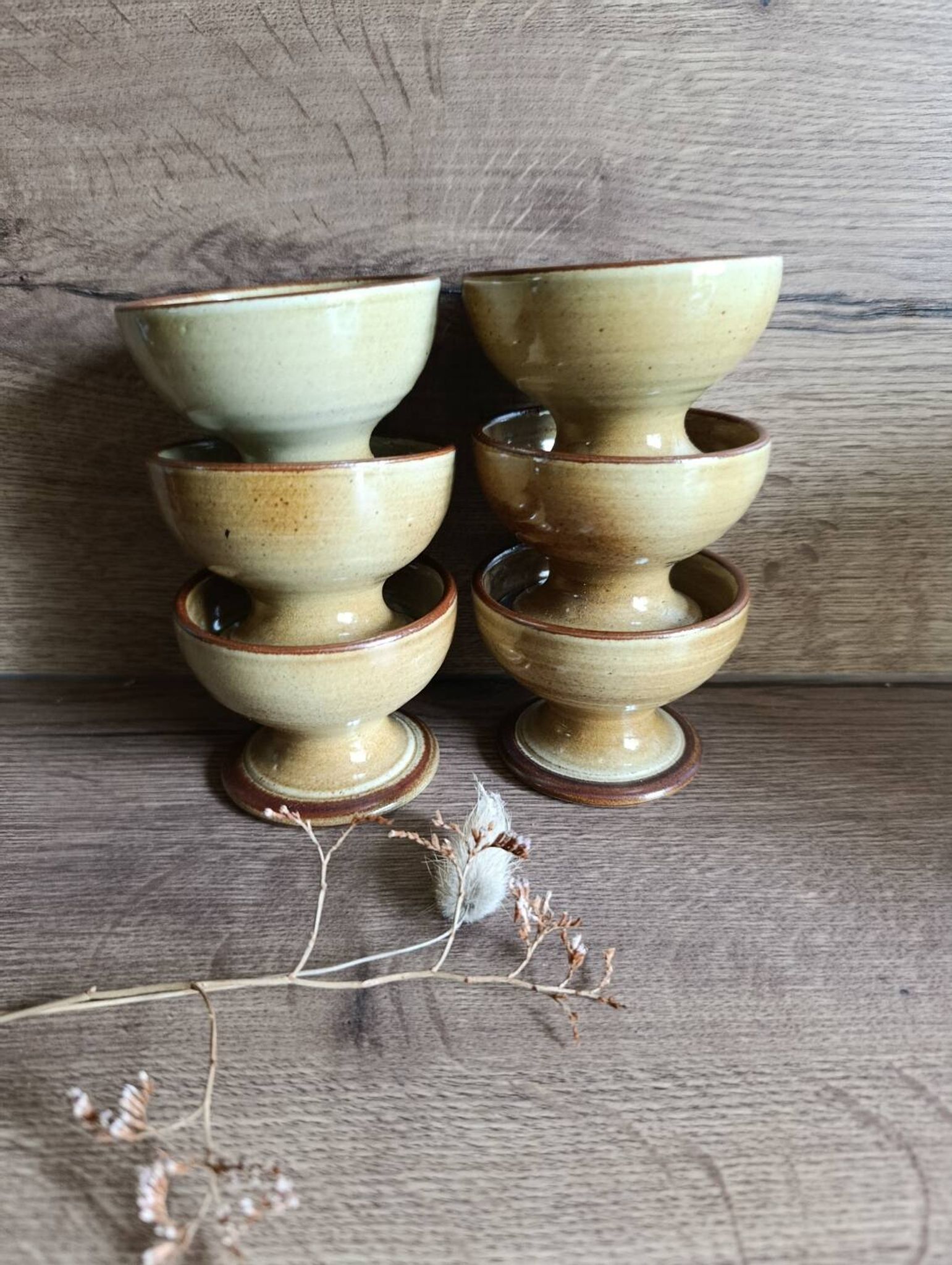 6 footed bowls in glazed honey stoneware, Atelier Saint Simon, vintage