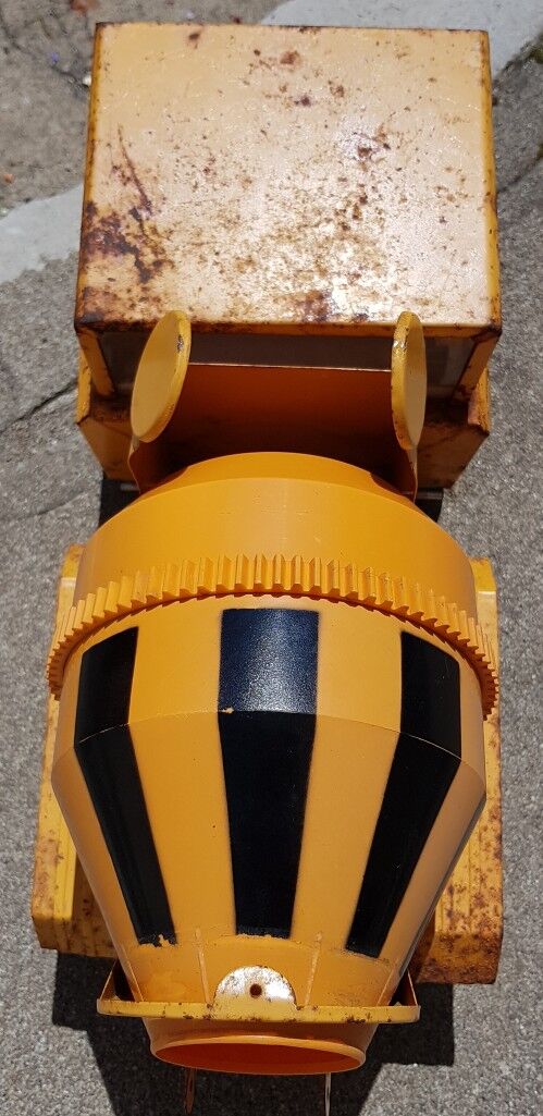 concrete spinning top truck