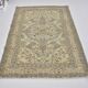 Tapis anatolien à décor géométriques verts