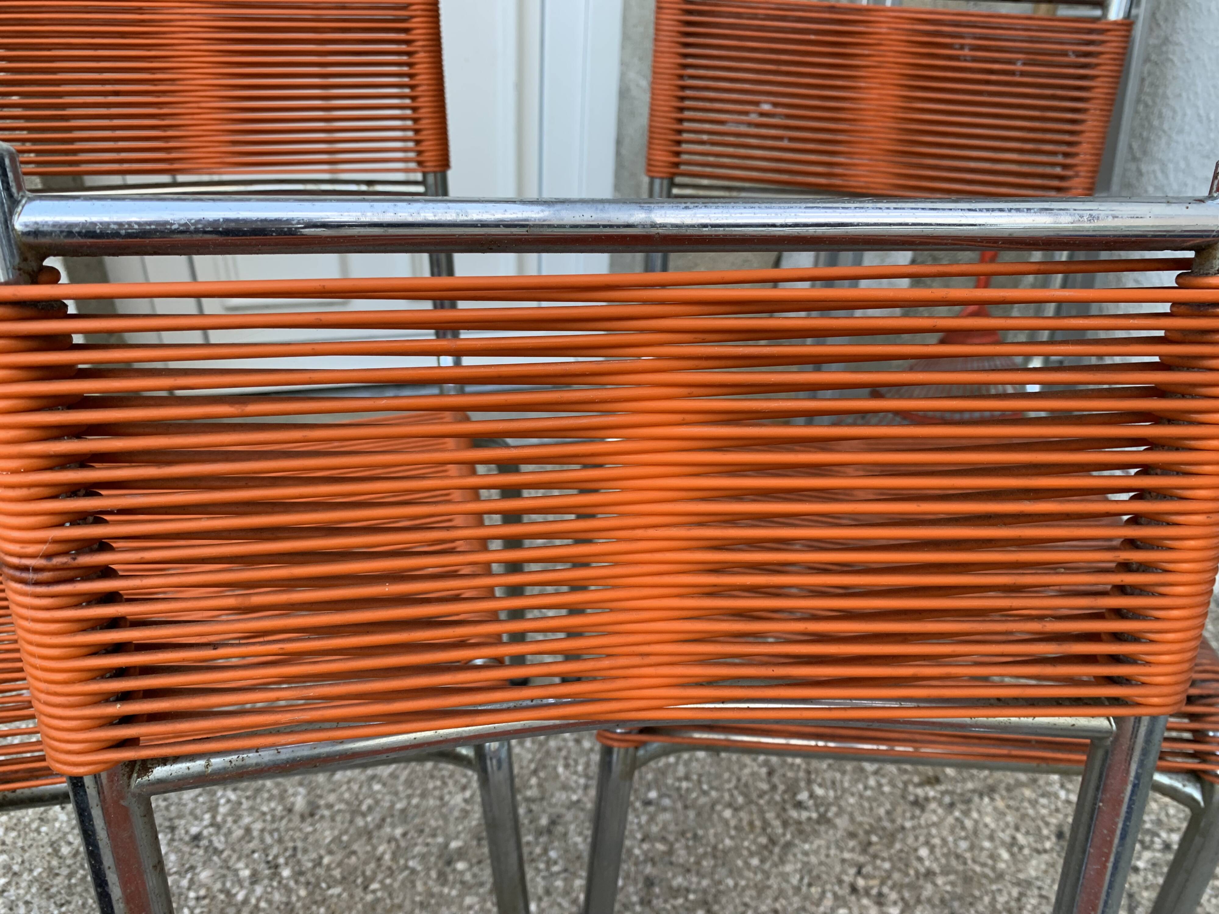 Suite de 3 chaises scoubidou (années 70)