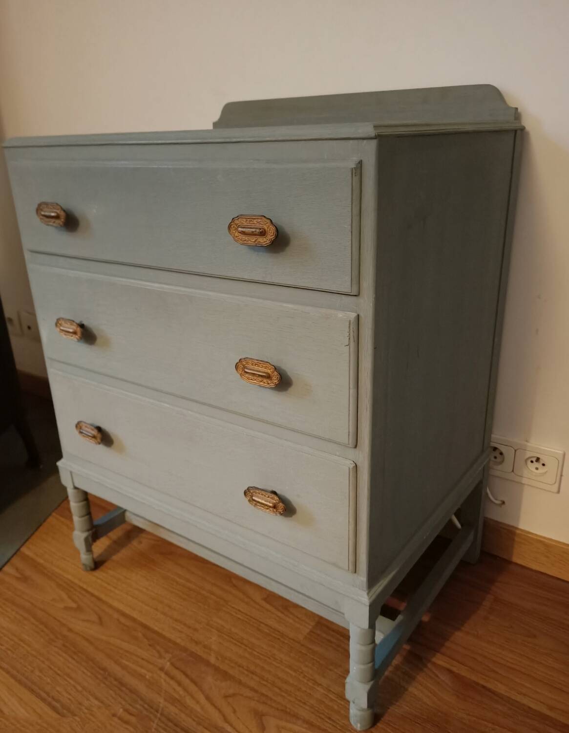 Commode bois patinée