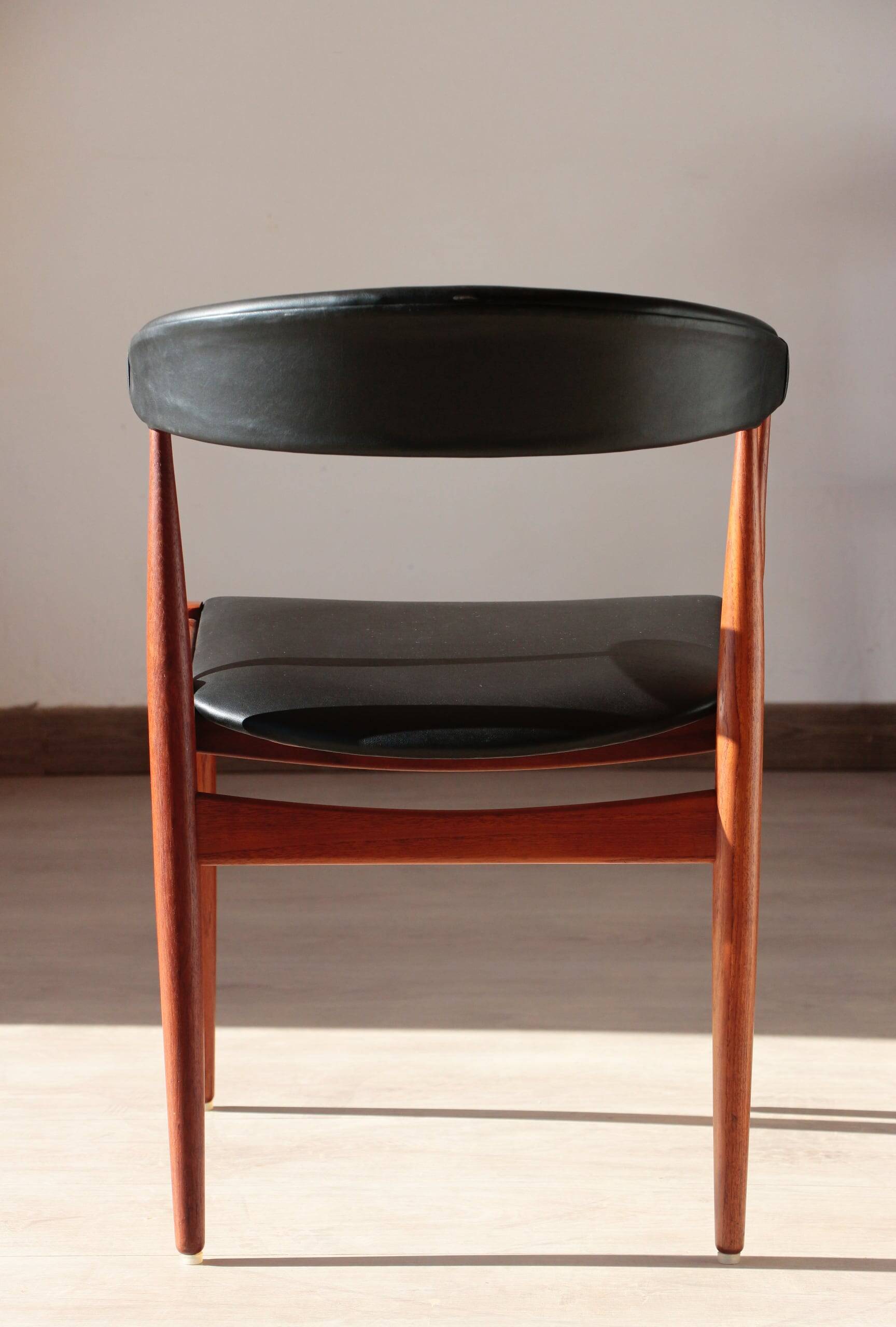 Set of 4 Johannes Andersen Scandinavian teak armchairs, 1960s