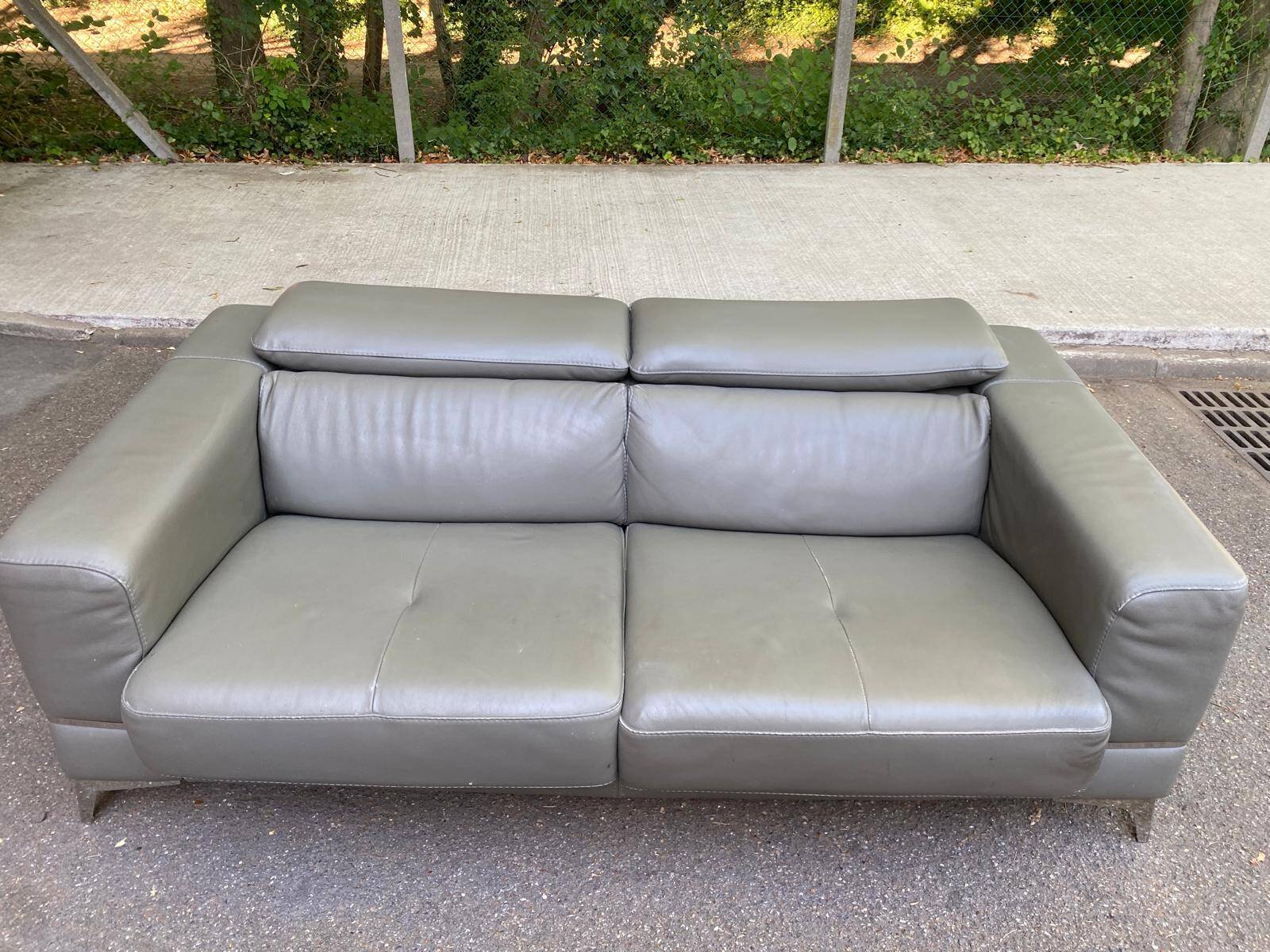 Canapé contemporain 3 places en cuir de buffle gris 200cm