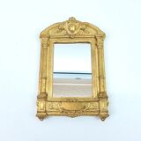 Golden resin mirror to hang