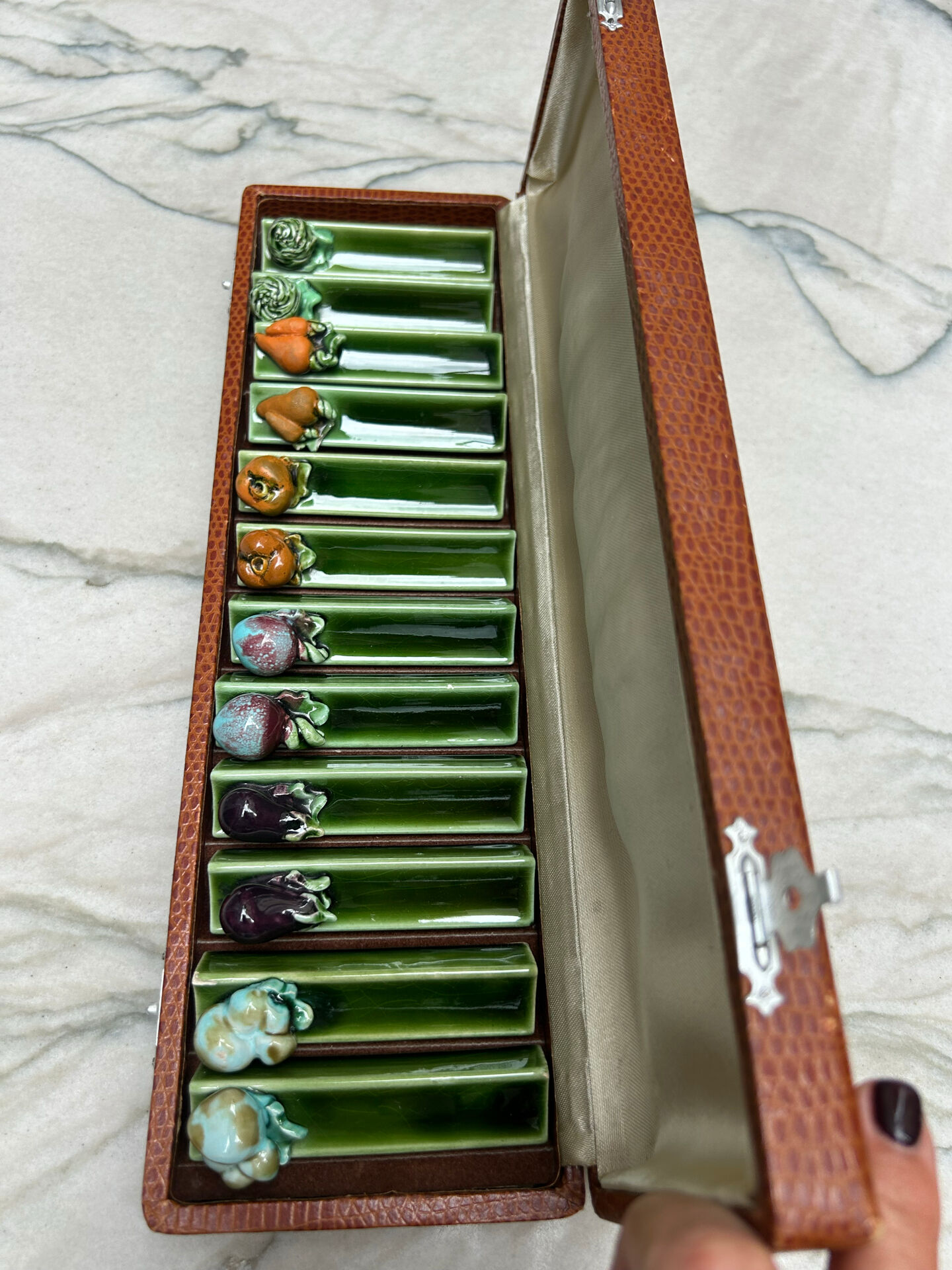 Knife holder