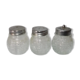 Salt salt shaker