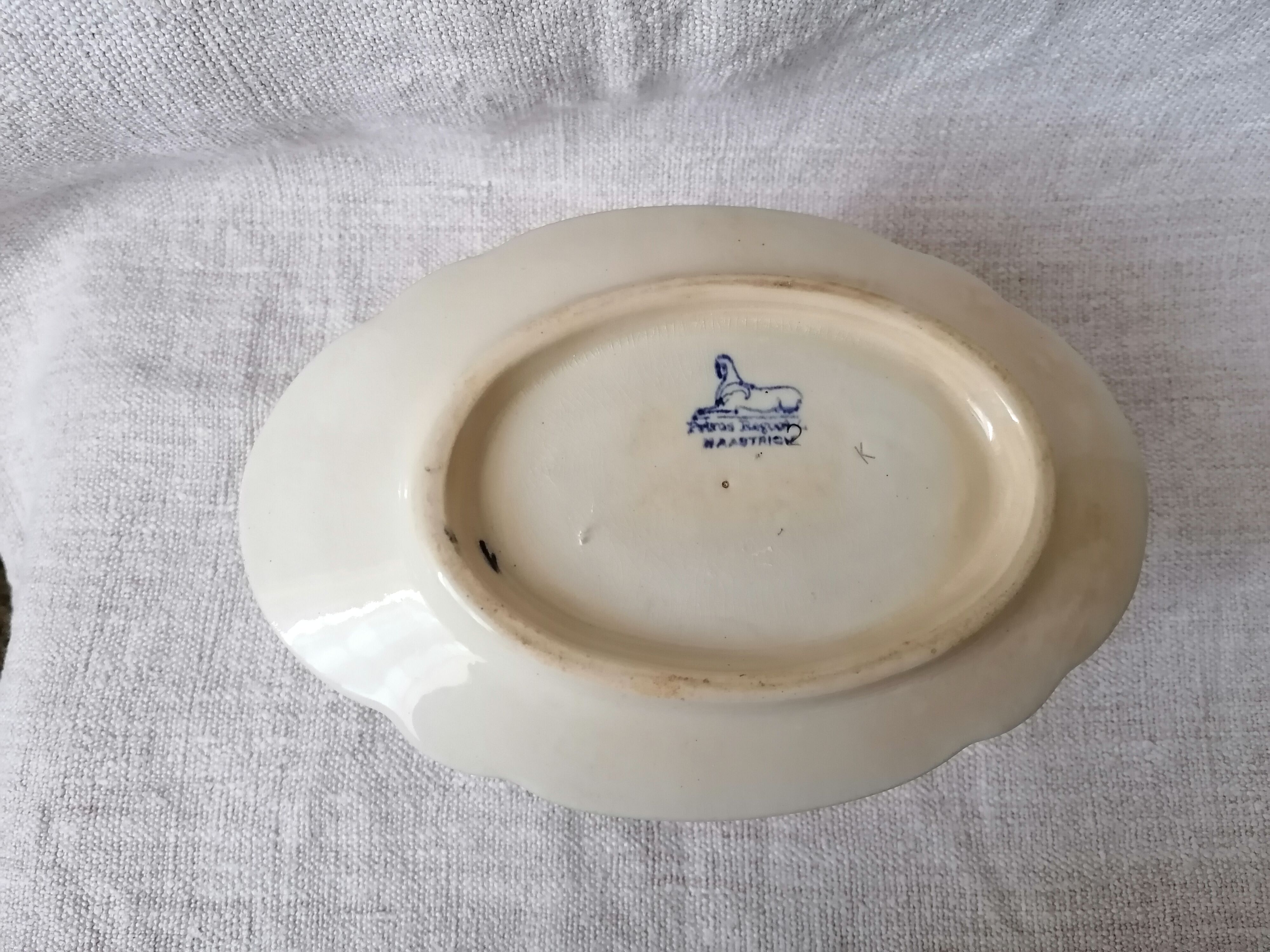 Earthenware gravy boat Petrus Regout