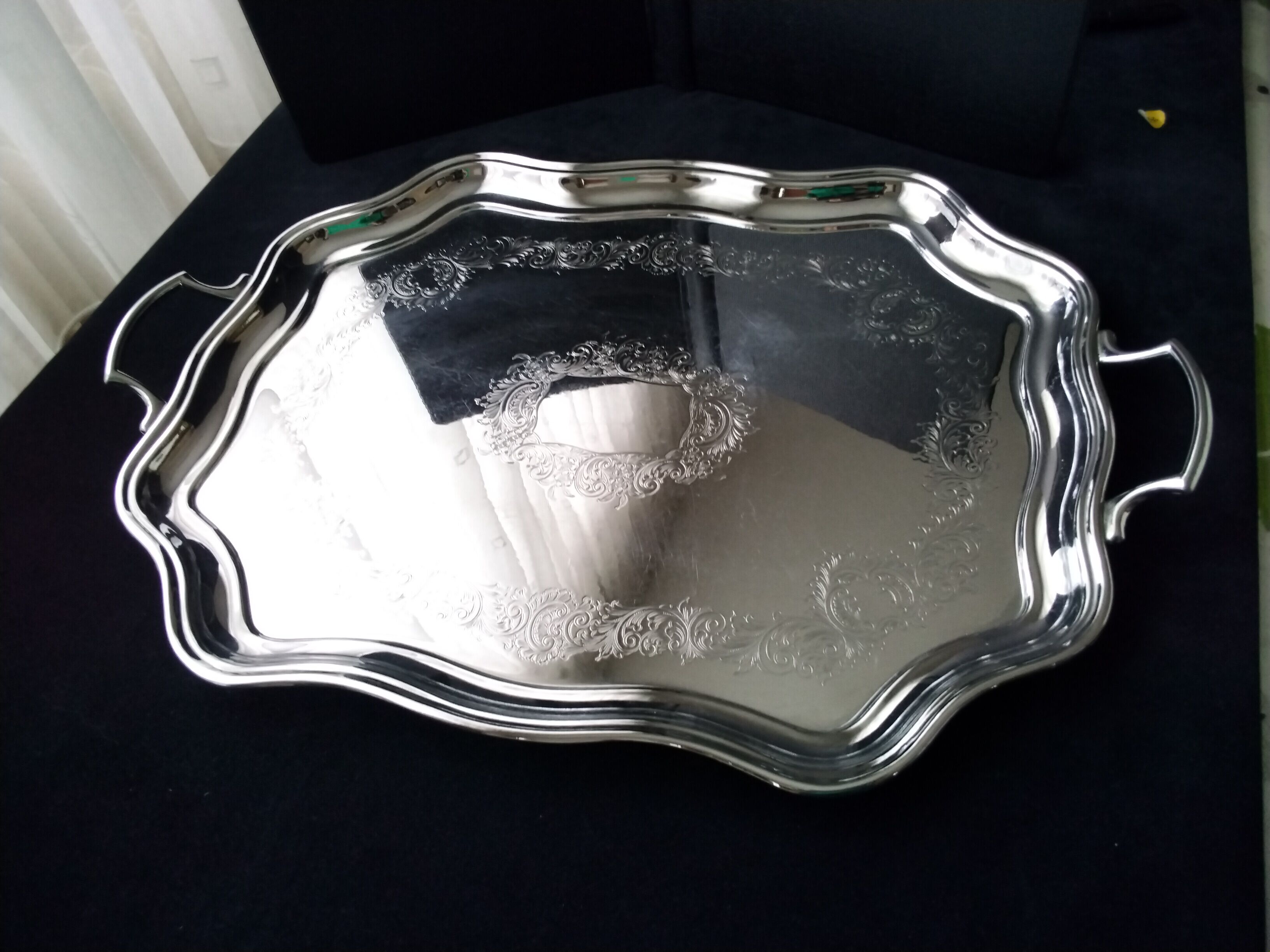 Large serving tray in stainless steel 40 x 50 cm