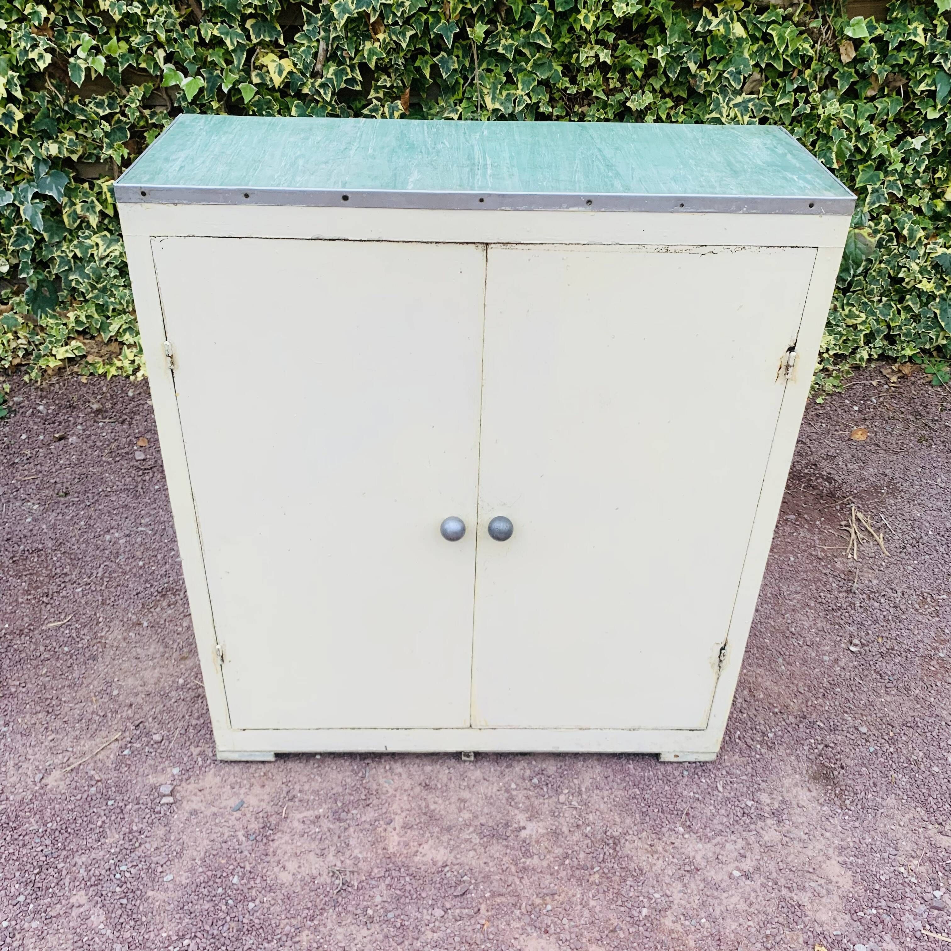 Vintage buffet