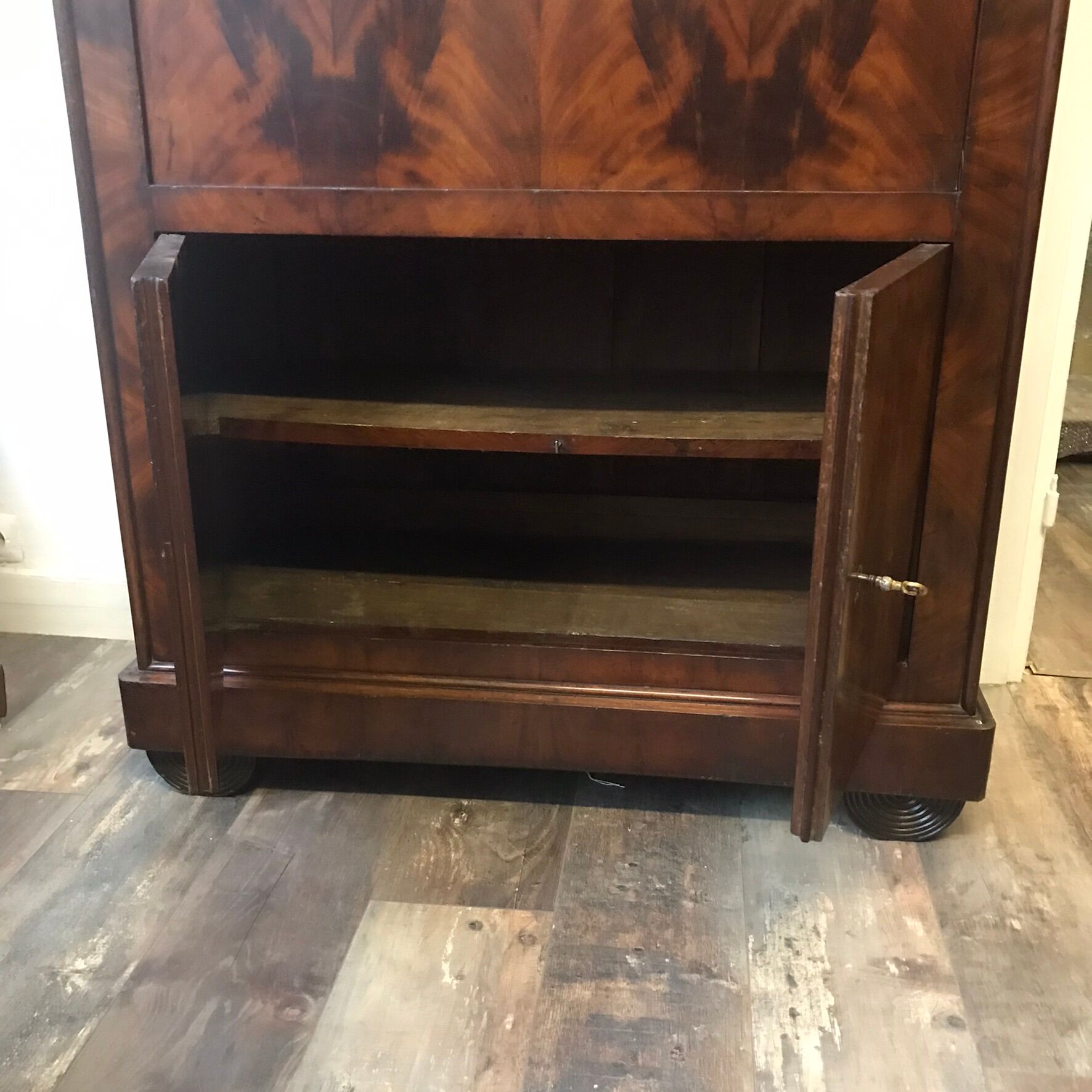 Secrétaire Louis Philippe placage en Acajou de cuba
