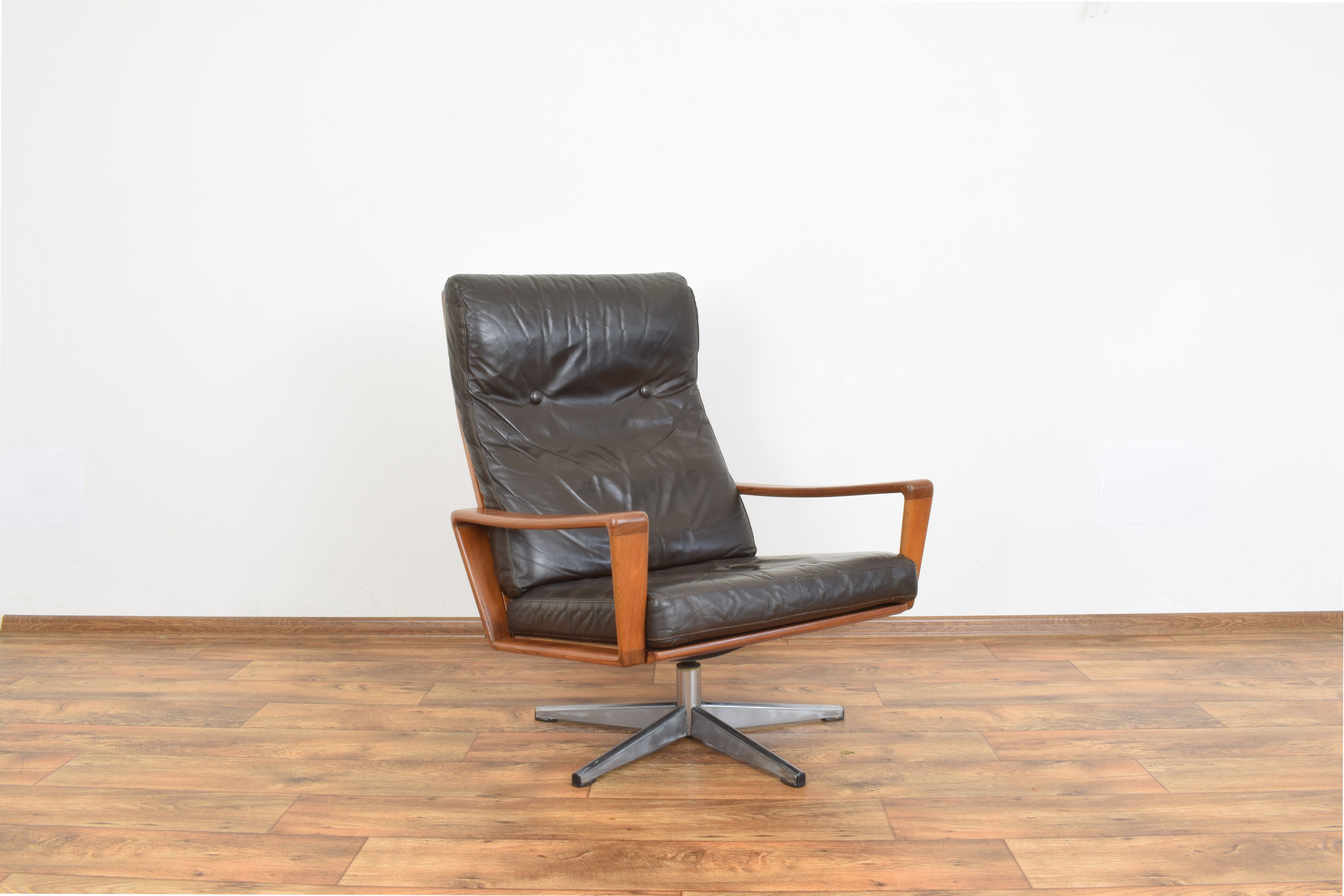 Swivel lounge chair by Arne Wahl Iversen for Komfort, 1960s