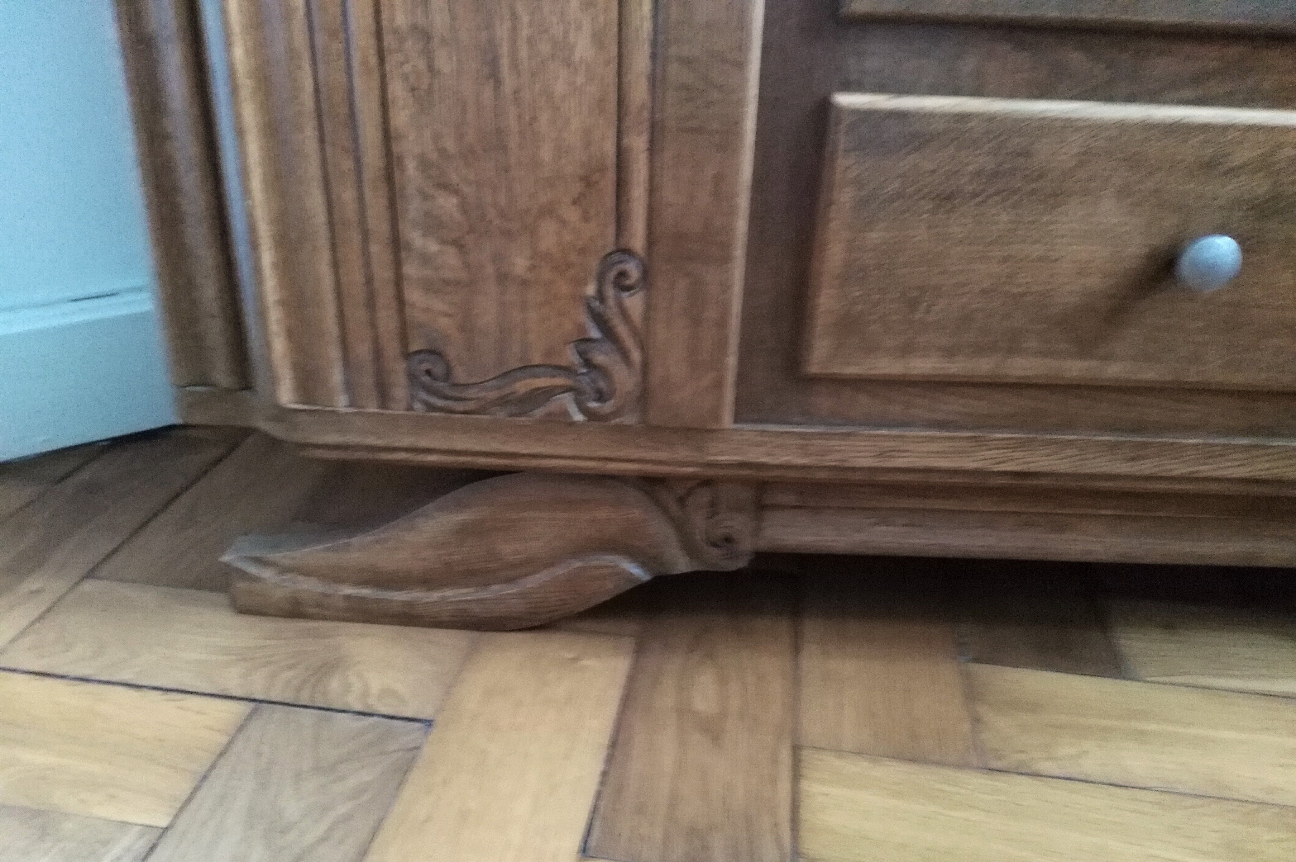 Solid wood dresser with triptych mirror and marble top