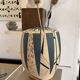 Vase postmoderne