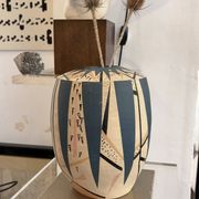 Vase postmoderne