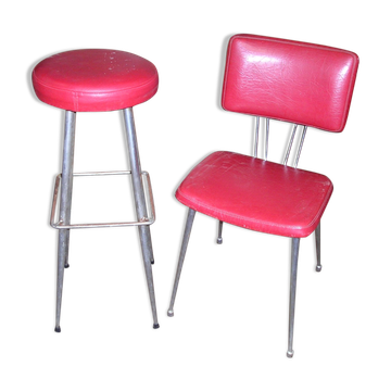 Set of 60s bar seats in chrome metal and red leatherette