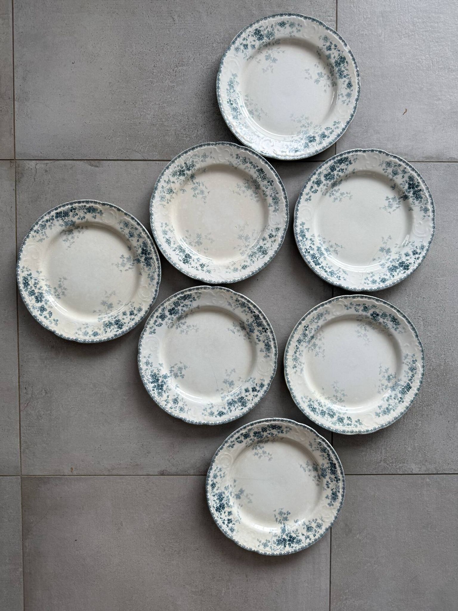 Lot of 7 flat plates Boulenger Choissy le Roi