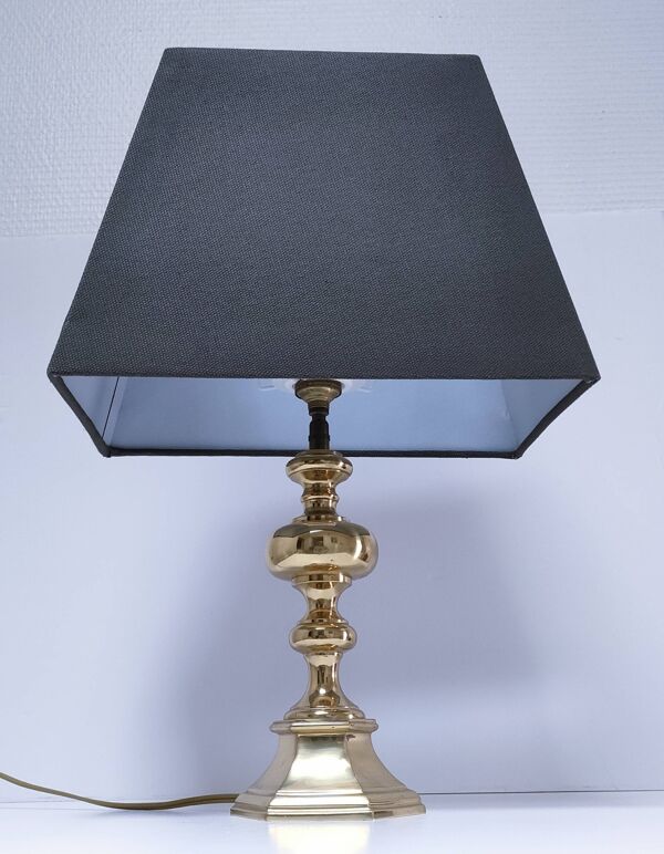 Lampe en laiton massif doré de style néo classique