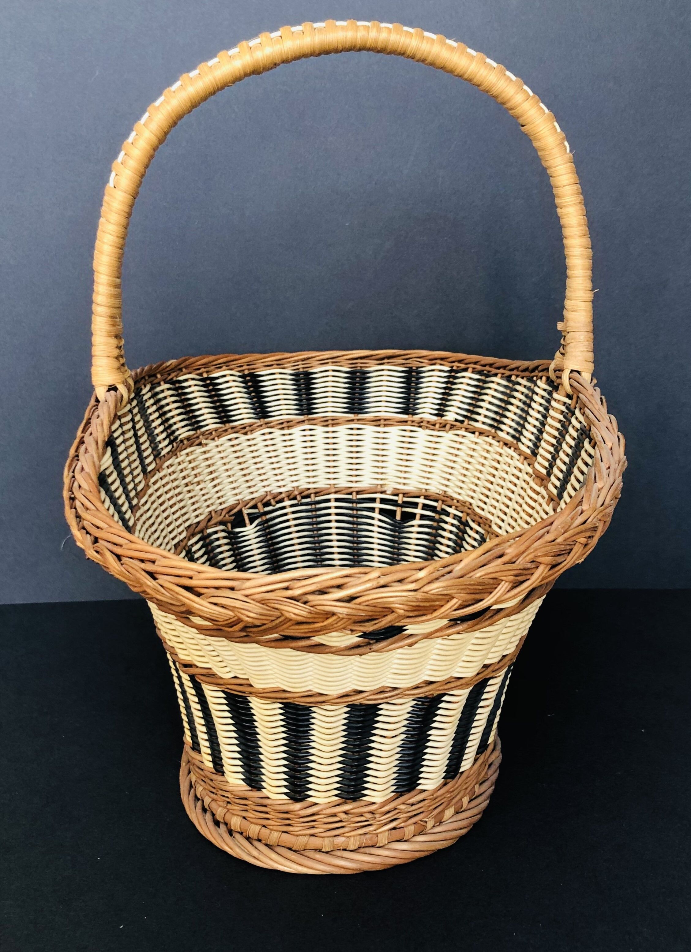Wicker basket