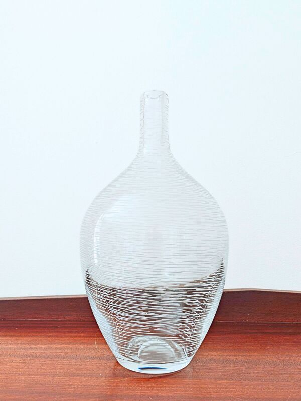 Grand vase bouteille en verre soufflé cannelé - Années 70
