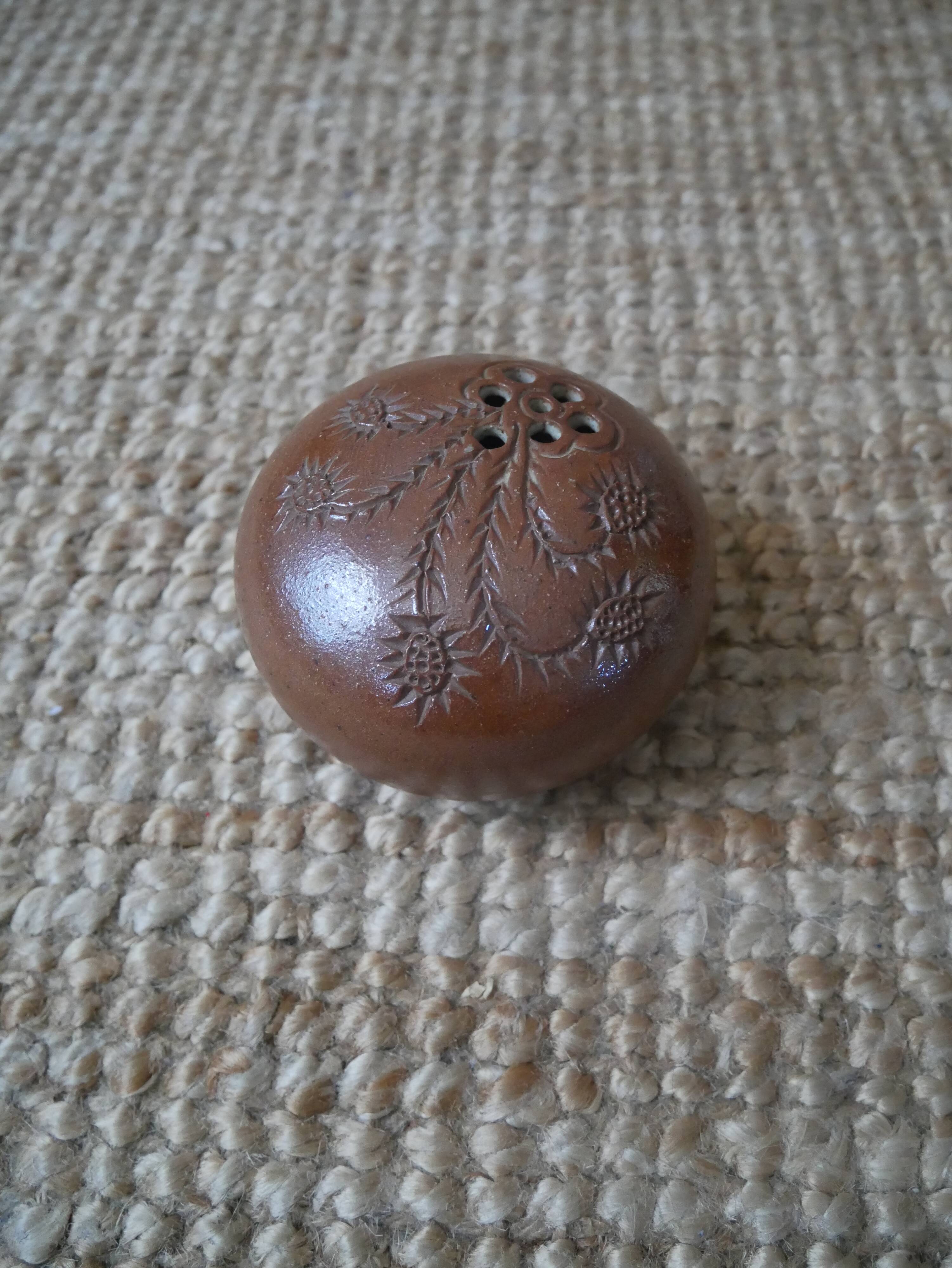 Handmade ceramic stoneware flowerpot vase pottery Scandinavian bohemian decoration thistles