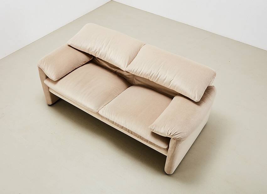 Vico Magistretti Maralunga Sofa for Cassina Italy 1973