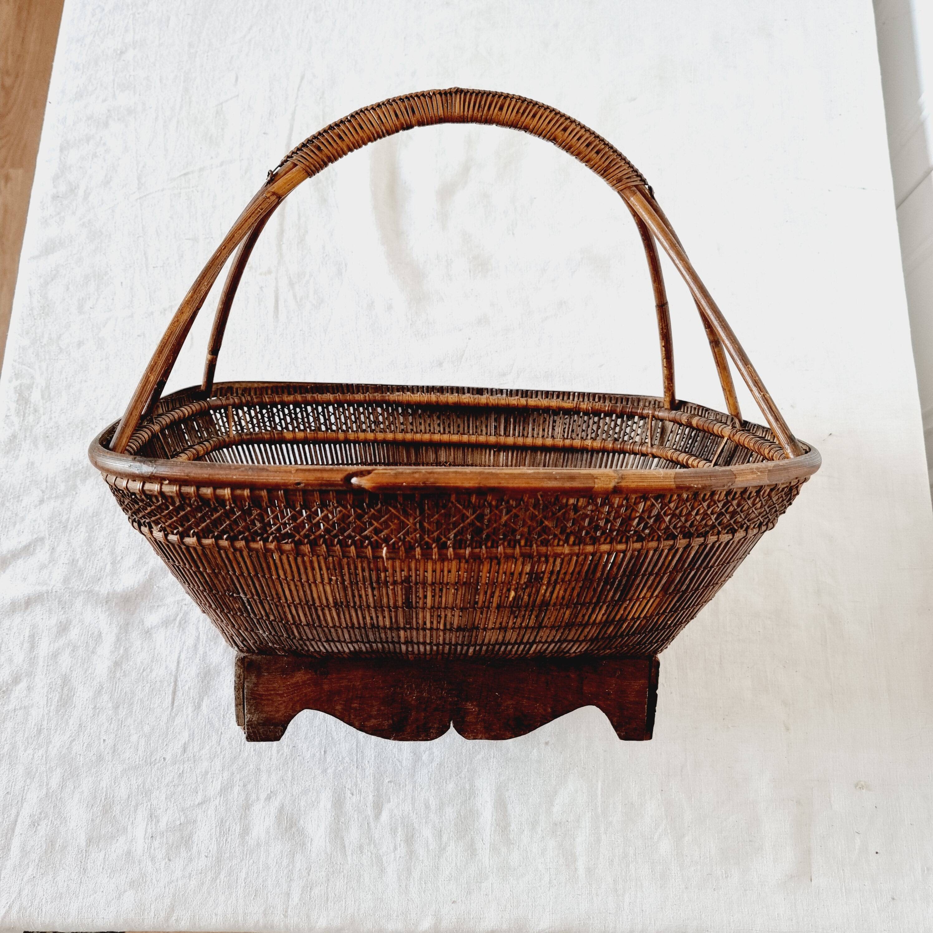 authentic basket or basket from the people's republic of china from the mid-20th century