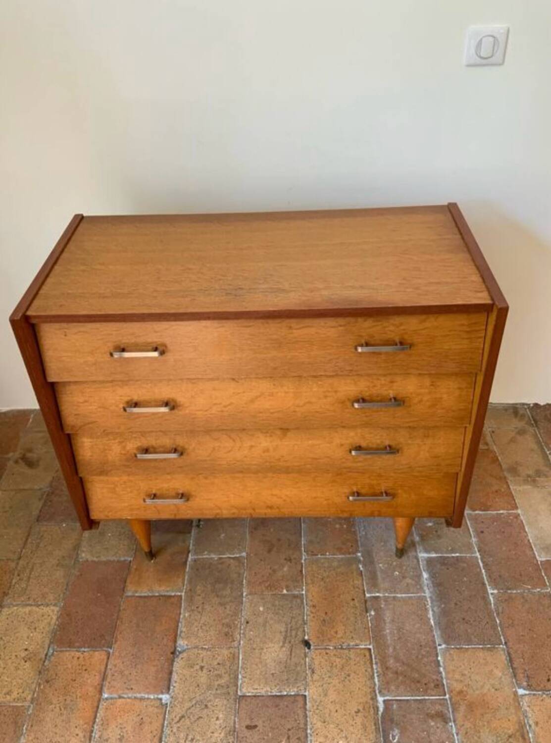 Vintage chest of drawers